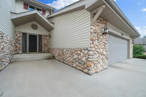 2729 Arrowwood Drive NW Alexandria MN 56308
