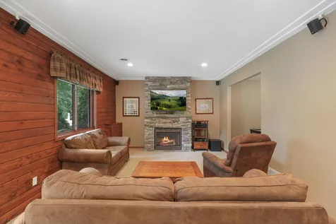 12866 195th Avenue NW Elk River MN 55330
