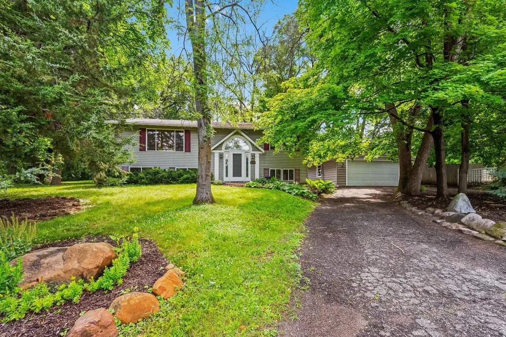 5200 Greenwood Circle Greenwood MN 55331