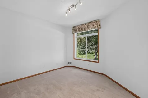 13214 Spencer Sweet Pea Lane Eden Prairie MN 55347