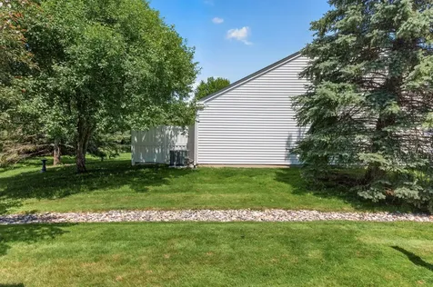 13214 Spencer Sweet Pea Lane Eden Prairie MN 55347