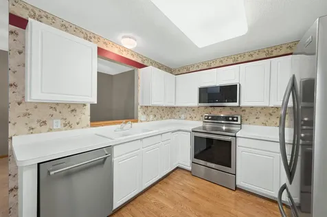 13214 Spencer Sweet Pea Lane Eden Prairie MN 55347