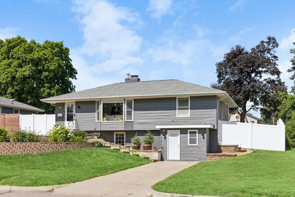 6204 Thomas Avenue S Richfield MN 55423