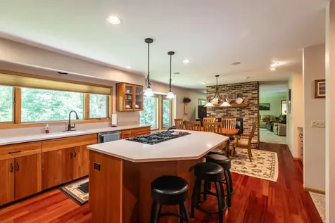 47060 Queens Cove Circle La Crescent MN 55947