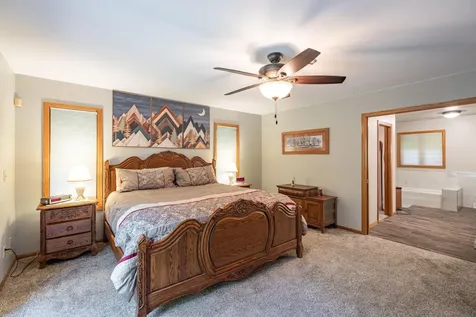 47060 Queens Cove Circle La Crescent MN 55947
