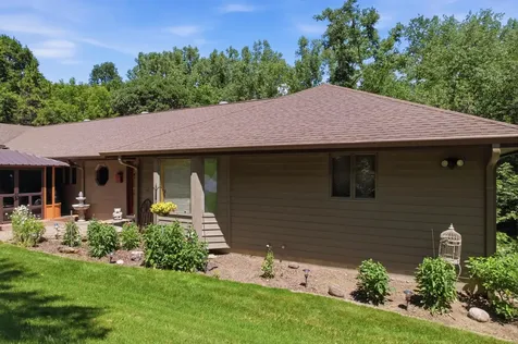 47060 Queens Cove Circle La Crescent MN 55947