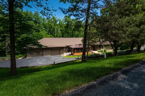 47060 Queens Cove Circle La Crescent MN 55947
