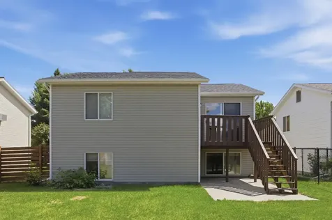 2927 35th Avenue S Fargo ND 58104