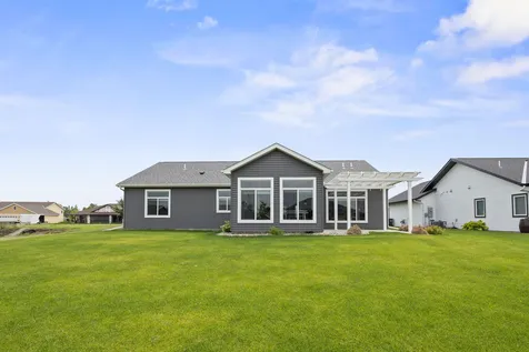 173 Eau Claire Avenue SE Hutchinson MN 55350