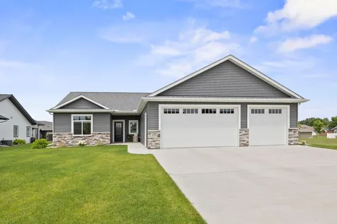 173 Eau Claire Avenue SE Hutchinson MN 55350