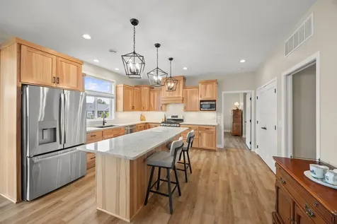 173 Eau Claire Avenue SE Hutchinson MN 55350