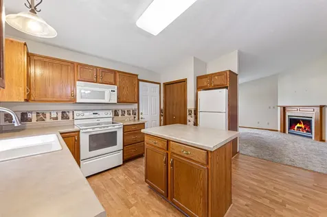 2102 Mcquillan Court SE Rochester MN 55904
