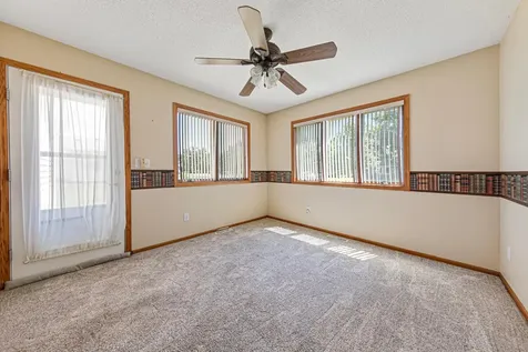 2102 Mcquillan Court SE Rochester MN 55904