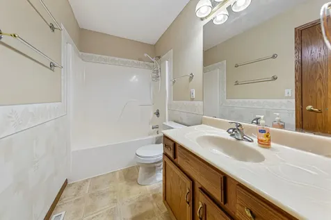 2102 Mcquillan Court SE Rochester MN 55904