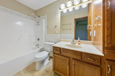 2102 Mcquillan Court SE Rochester MN 55904