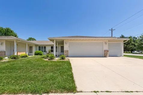 2102 Mcquillan Court SE Rochester MN 55904