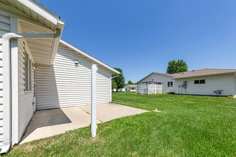 2102 Mcquillan Court SE Rochester MN 55904