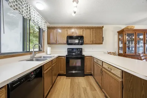 2830 32nd Street S Moorhead MN 56560