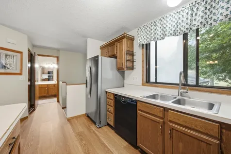 2830 32nd Street S Moorhead MN 56560