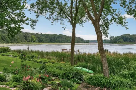 1285 Black Oaks Court N Plymouth MN 55447