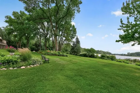 1285 Black Oaks Court N Plymouth MN 55447