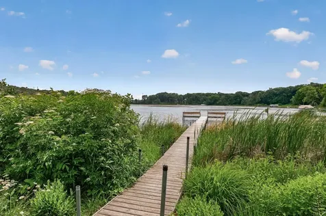 1285 Black Oaks Court N Plymouth MN 55447