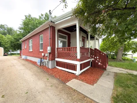 1346 1st Avenue S Fargo ND 58103