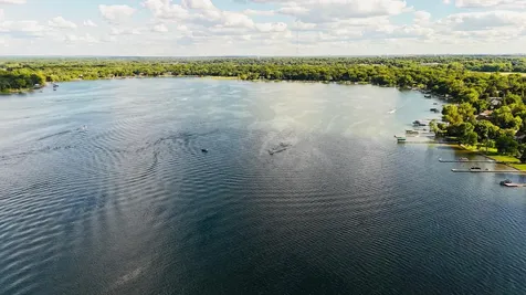 5432 Lake Avenue Shoreview MN 55126