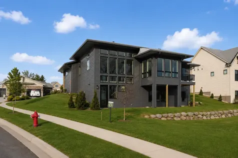 934X Hillsboro Place Savage MN 55378