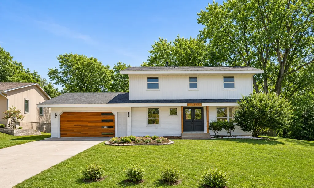 10645 Johnson Road Bloomington MN 55437