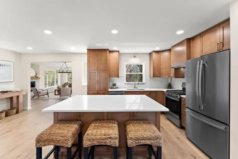 10645 Johnson Road Bloomington MN 55437