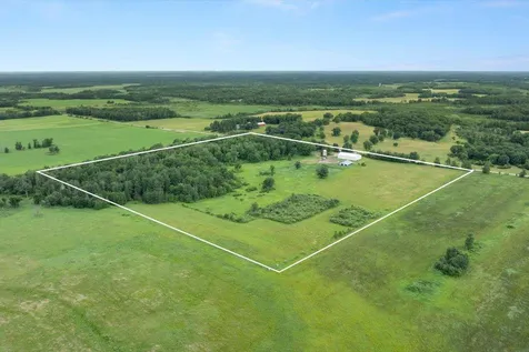 7625 96th Street SW Motley MN 56466