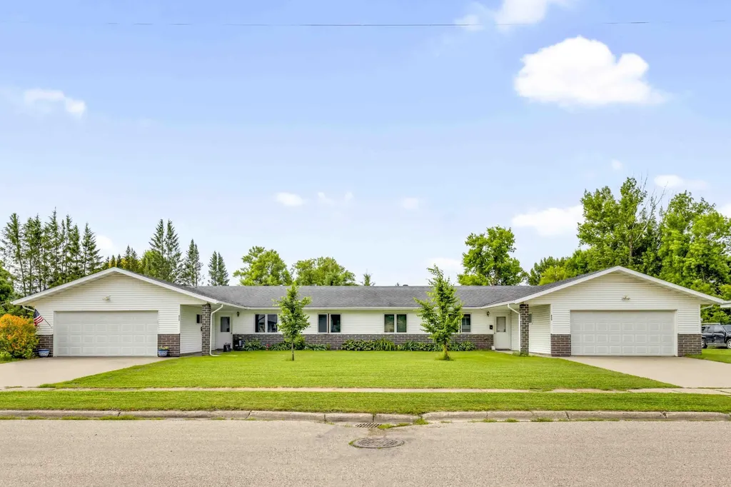 313 & 315 W 3rd Avenue S Ada MN 56510