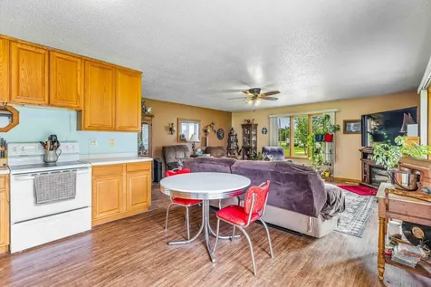 313 & 315 W 3rd Avenue S Ada MN 56510