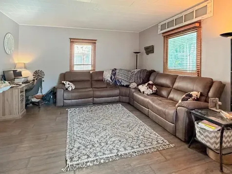 313 Hollett Street Tracy MN 56175