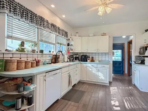 313 Hollett Street Tracy MN 56175