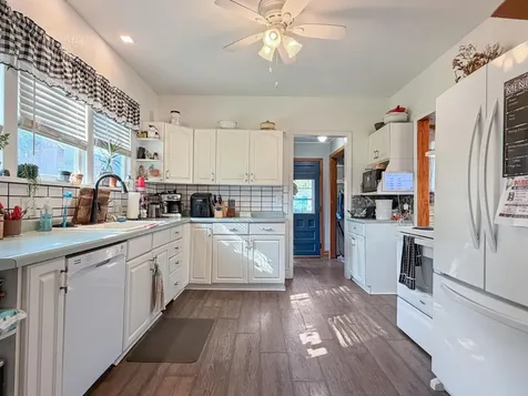 313 Hollett Street Tracy MN 56175
