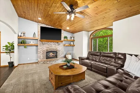4909 Whitetail Drive Hermantown MN 55811