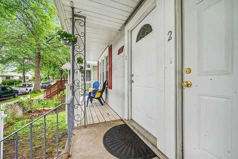 956 Juno Avenue Saint Paul MN 55102