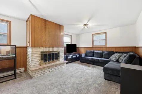 1915 11th Street S Moorhead MN 56560