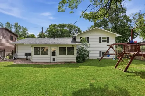 1915 11th Street S Moorhead MN 56560