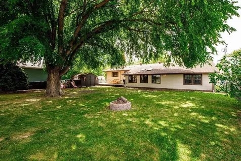 606 Birch Lane Moorhead MN 56560