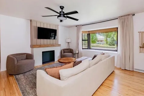 606 Birch Lane Moorhead MN 56560