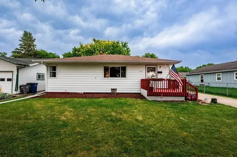 808 15th Street N Moorhead MN 56560