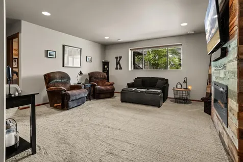 1308 31st Avenue W West Fargo ND 58078