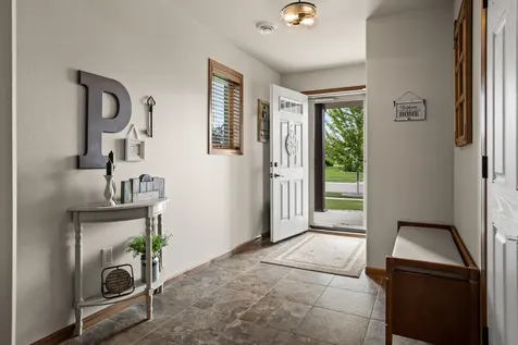 1308 31st Avenue W West Fargo ND 58078