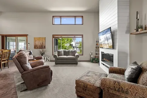1308 31st Avenue W West Fargo ND 58078