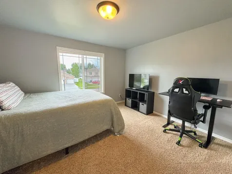 2613 56th Avenue S Fargo ND 58104