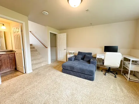 2613 56th Avenue S Fargo ND 58104