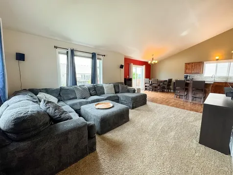 2613 56th Avenue S Fargo ND 58104